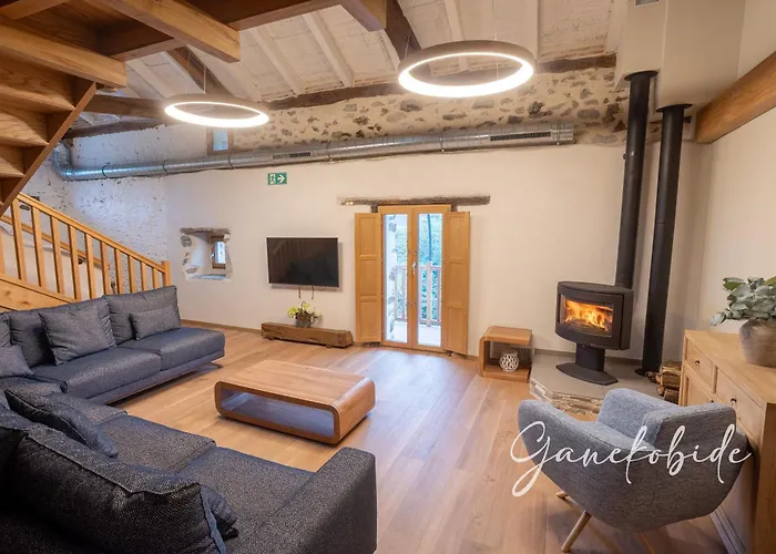 Ganekobide Chalet Llodio